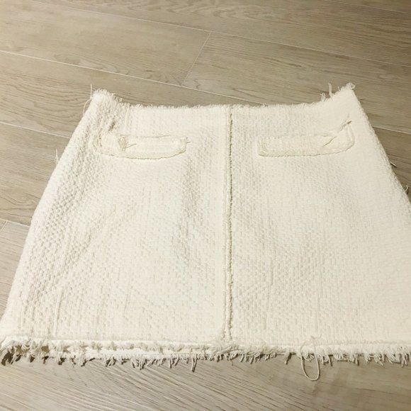 Zara White Tweed Mini Skirt - Picture 1 of 4